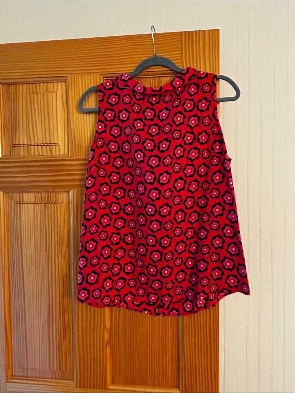 Boden Red Sleeveless Floral Print Top with Pink & navy accents